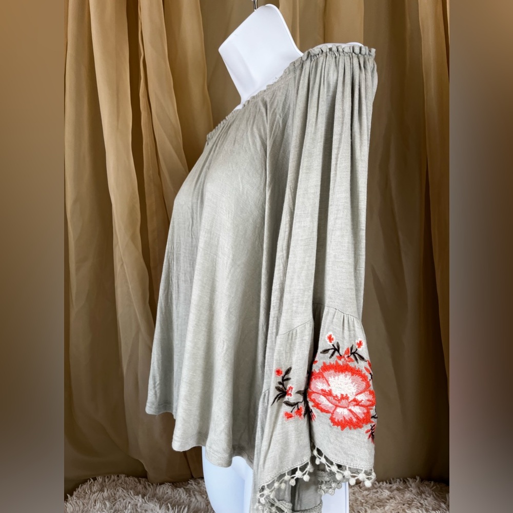 Sold… Altere’d State odd shoulder Embroidered trumpet sleeve blouse - Picture 4 of 8